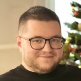 Олег Низамов